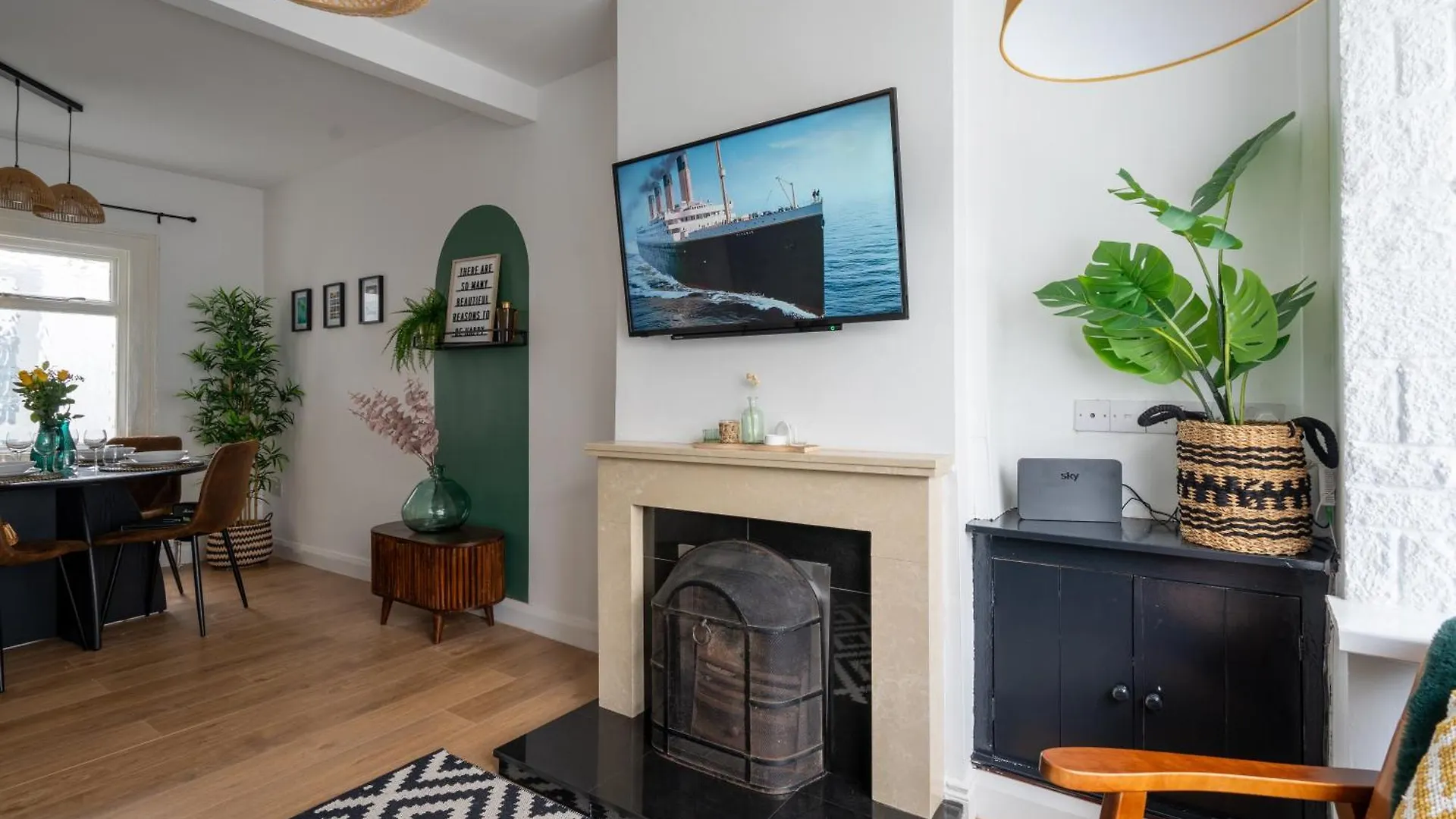 Apartament Amica Rose Belfast 0*,  Wielka Brytania